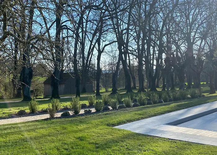 Chateau La Monge - Perche * 拉弗特伯纳德