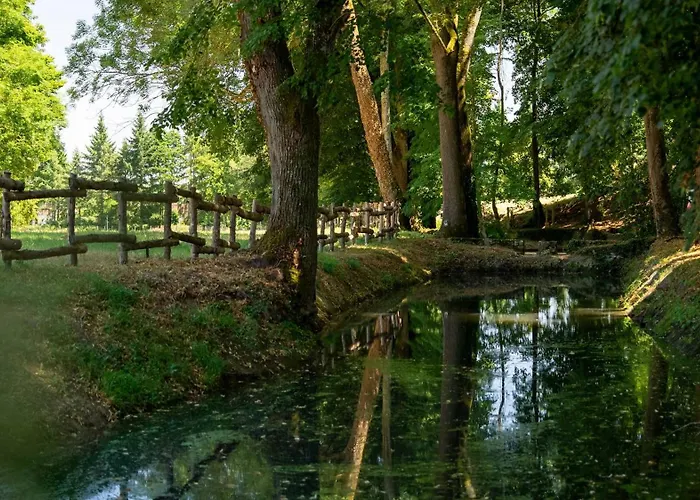 Chateau La Monge - Perche 拉弗特伯纳德